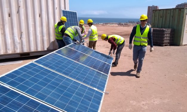 CON ENTREGA DE DIPLOMAS A PROFESORES CULMINA PROYECTO SOLAR EN LA UA