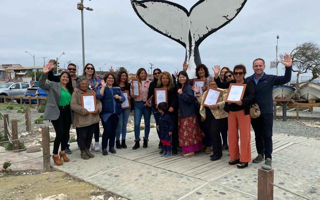 Mujeres de Freirina se certifican en taller “Juntas Crecemos” de Prodemu e Innergex