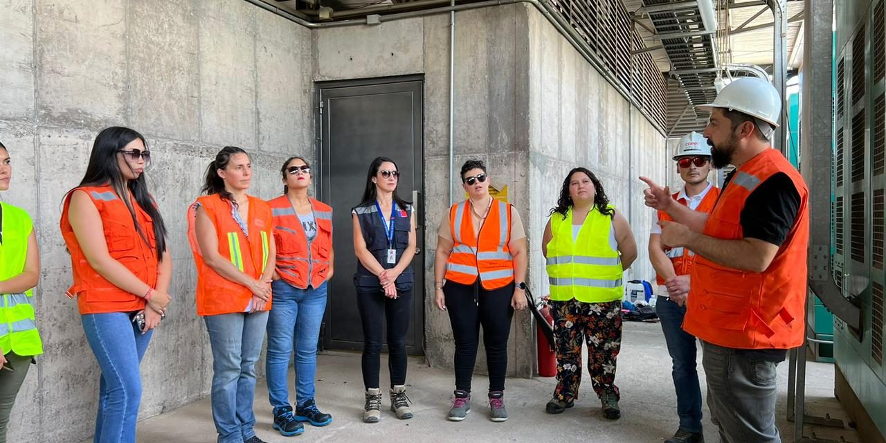 Mujeres de Antofagasta, Maule y Los Lagos avanzan en electromovilidad, contribuyendo a la equidad de género y descentralización
