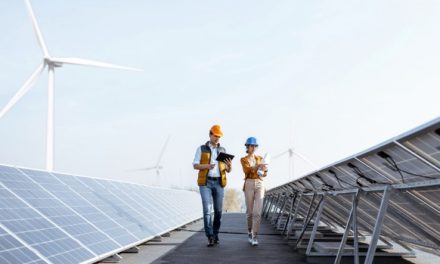 El 93% de los profesionales del sector eléctrico en Chile considera que la energía solar cumple un rol relevante en la transición energética