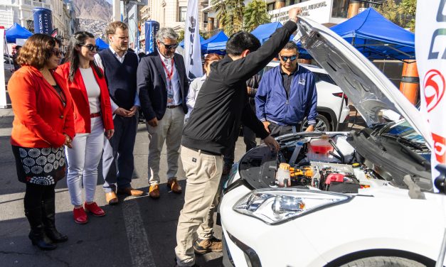 Exitosa primera Feria de Vehículos Eléctricos del Programa Mi Taxi Eléctrico Antofagasta