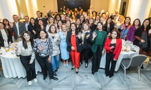 E+MINERA da inicio al mes de la minería con seminario enfocado en liderazgo femenino para la industria minera