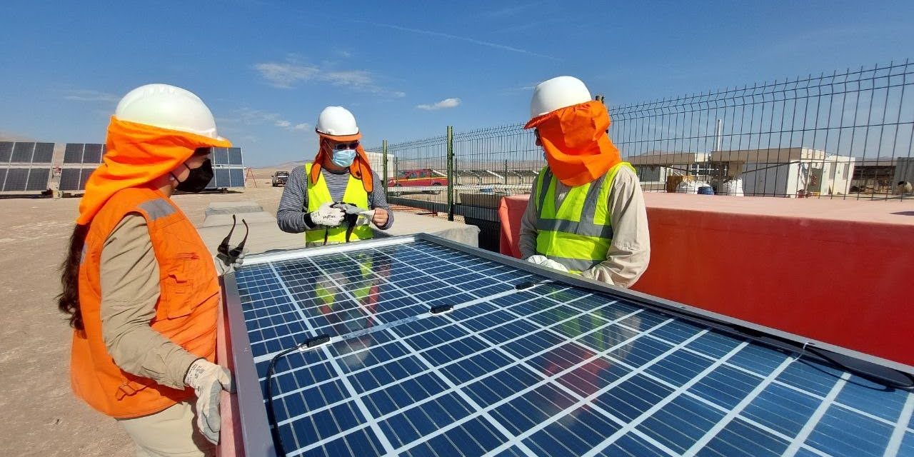 Tecnología fotovoltaica bifacial tendrá su “epicentro” en Chile